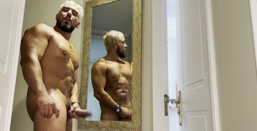 Guarro Studios: Тато готовий порвати твою дупу