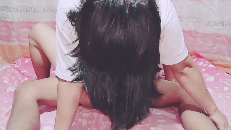 Pasutri indo: A couple of lovers are having fun making love in...