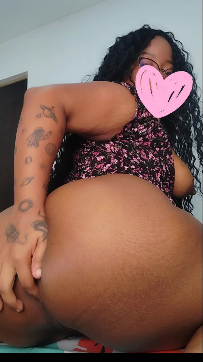 brunette: Heerlijke tiener neukpartij