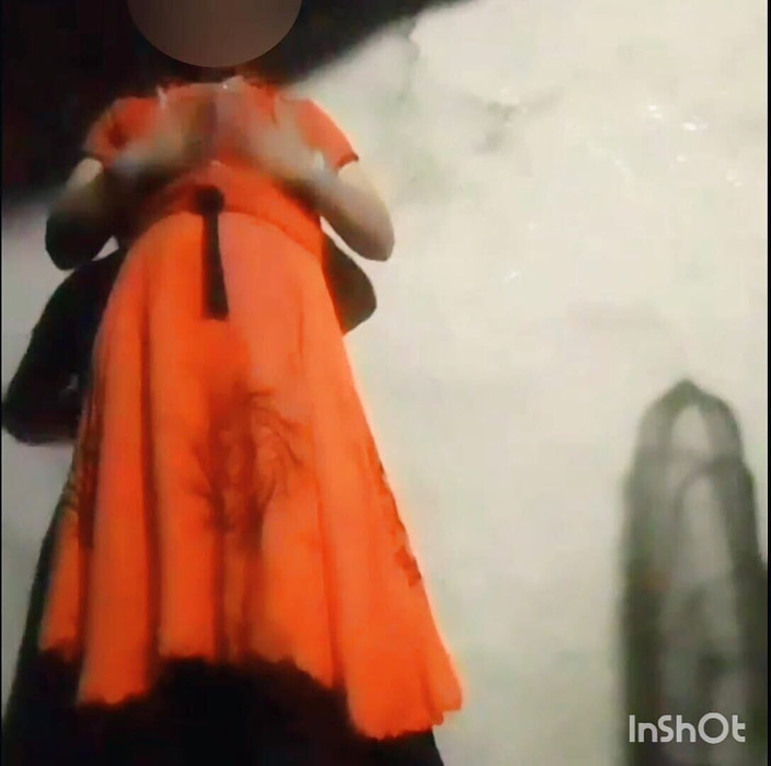 TricolorMusic3: Desi gorąca dziewczyna pochodząca z jej college'u i widząc kutasa...