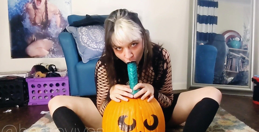 Evelyn Storm: Cara muncrat ke mana-mana. Kembali dan menontonnya selalu membuatku hidup;)