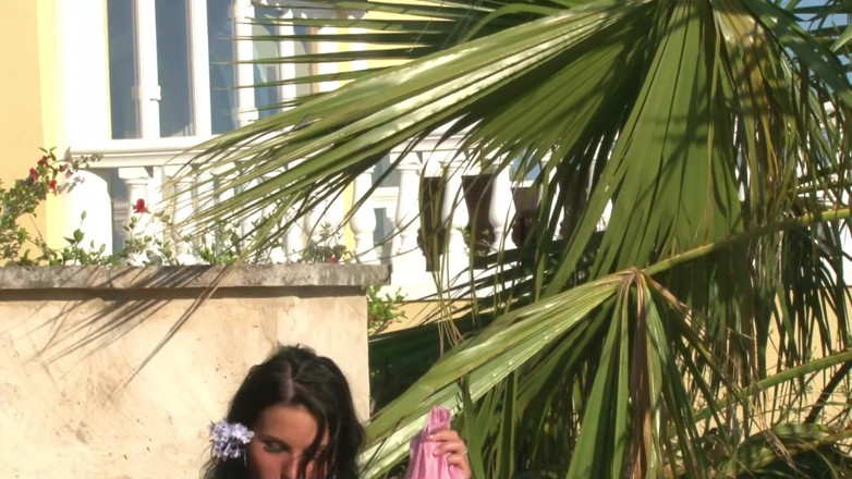 Leon Lambert Girls Twerk Parties CFNM: Sexy brunette shows off her perfect body outdoor
