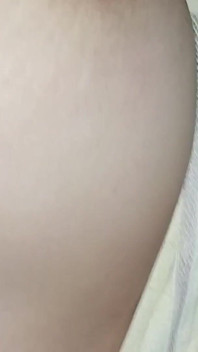 Tvrdé šukání sexu nevlastního bratra, když byla nevlastní sestra sama v ložnici, hindské sex video