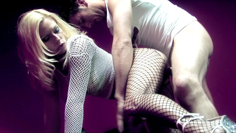 My Porn King: Blonde bomb MILF in fishnets likes anal fuck from her...