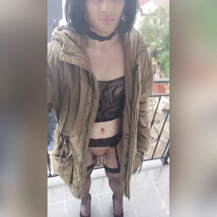 Sissyvalerie69: Casi atrapado por un vecino