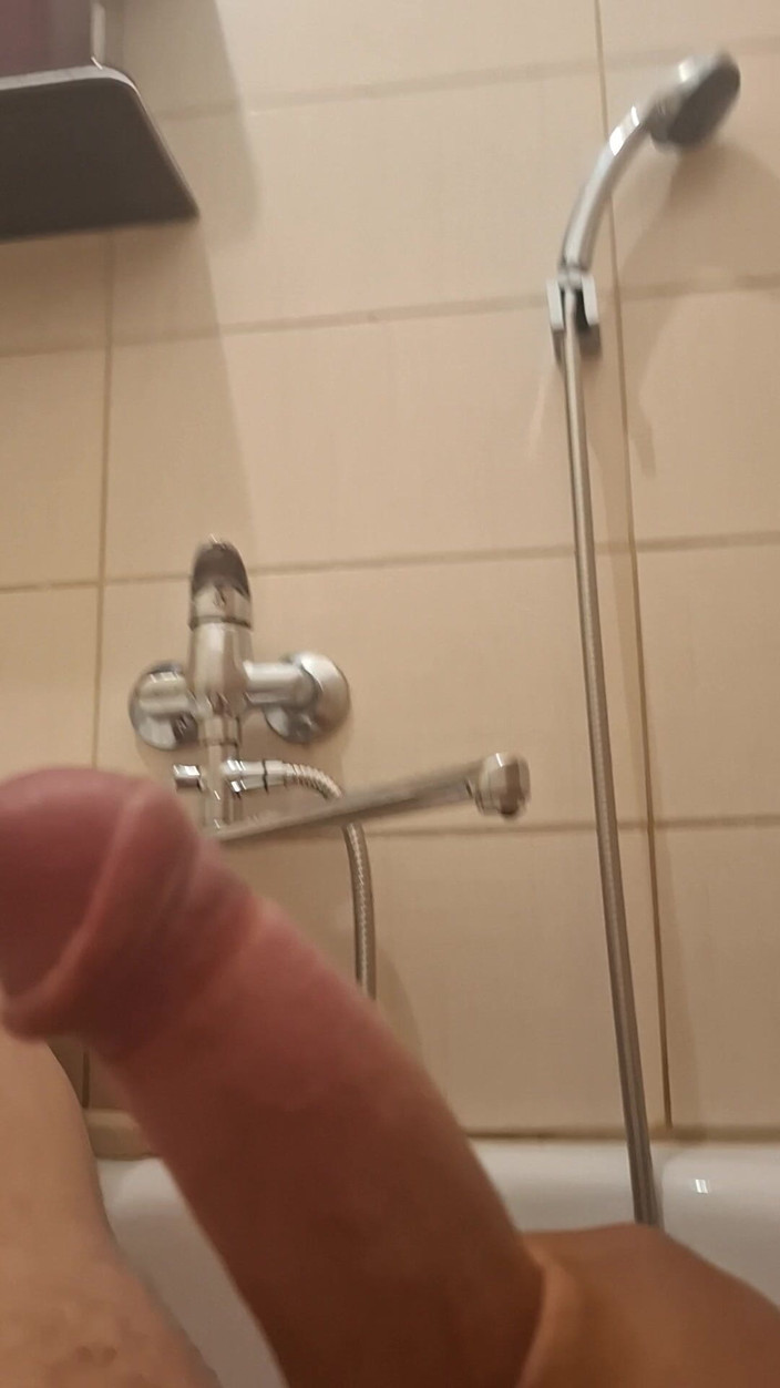 Tomeek Silver: Masturbace Ve Vaně