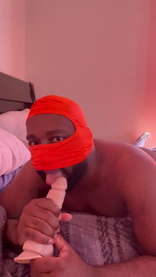 Selfplay slut: Deepthroat relace 1