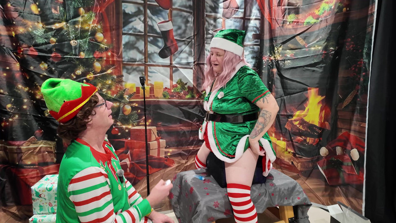 The Izars: Zlobivé elfky na den sexuálních hraček 3