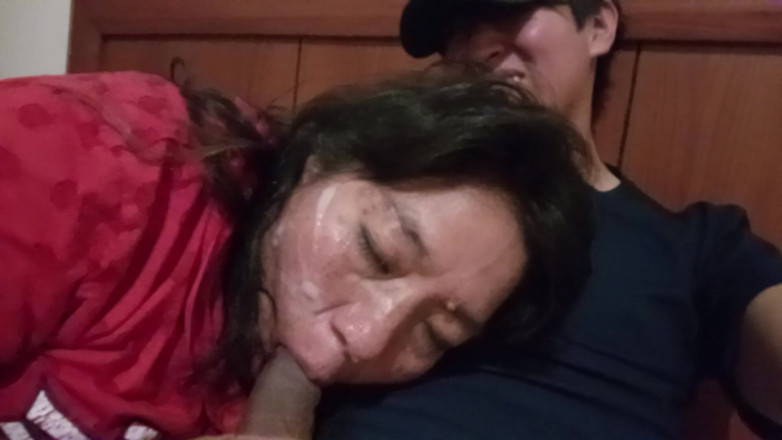 Moo DBOXXX: 好色な罪を犯す成熟したクリスチャン、彼女は私に中毒になった