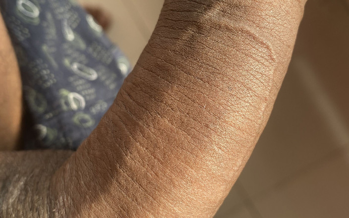 Strangerboy: オナニーは私の家で私をやっています