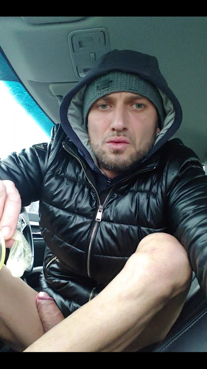 Boy jerking off: Sacudidas en el coche