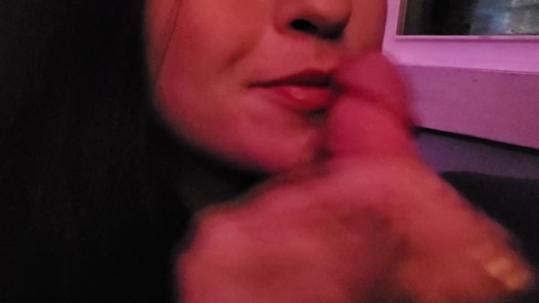 LEXI AND DAN: Sexy manželka ukazuje manželovi, jak by kouřila ptáky ostatním chlapům