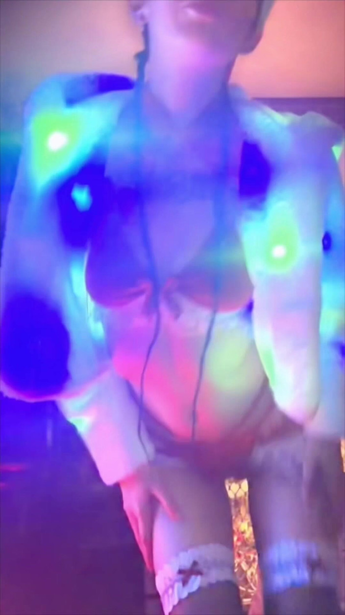 sky_wryder: Merry Xxxmas