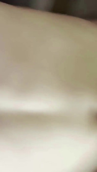 Bär bestraft unerfahrenen typen hart. Dirtytalk, ohrfeigen, tiefe kehle