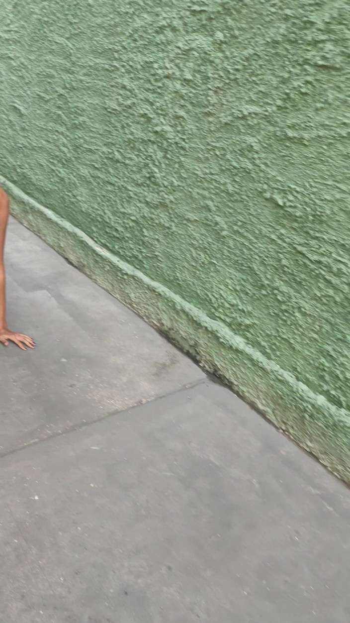 Lily Slav: Chica en sus bragas