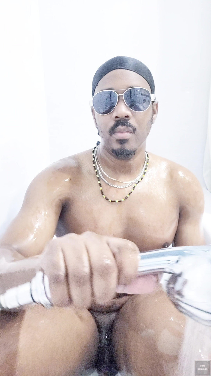 Soft Soleman: Ich dusche (keine kleidung) (2025)