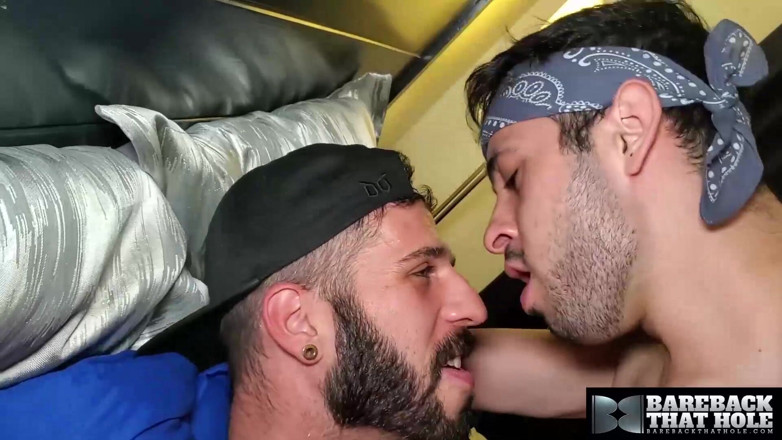 Bareback That Hole: Barebackthathole Jesse Ferrer Takes a Good Fuck From Romeo Davis