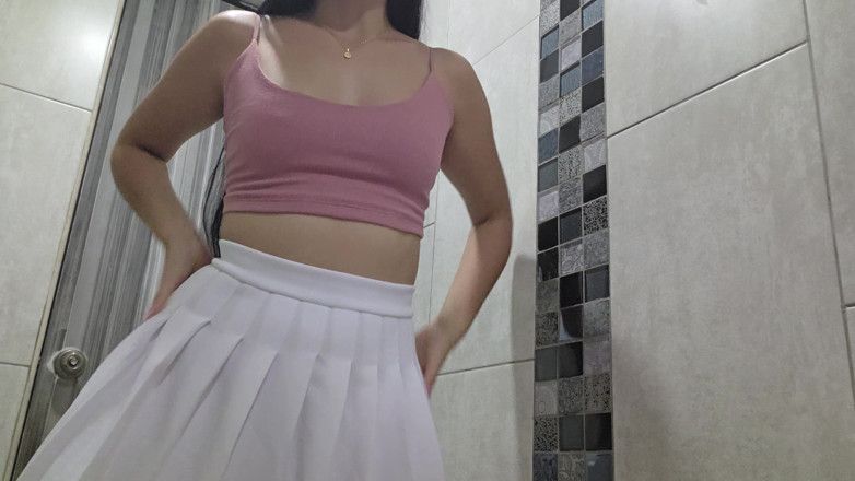 alexia twerk videos: White Skirt Try on Haul