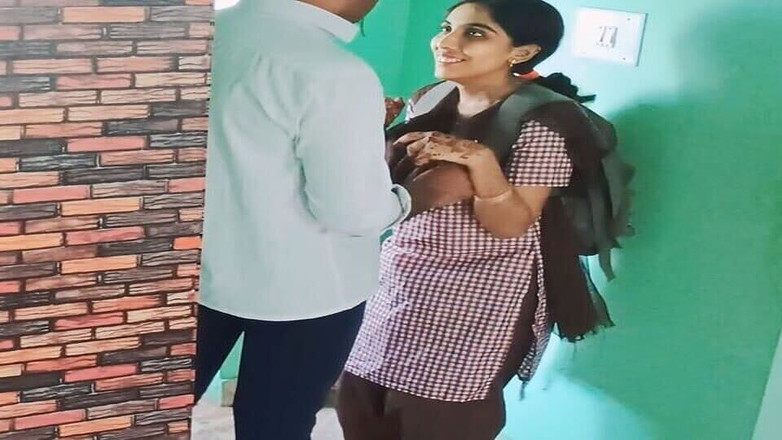 Parizadi: Ragazza indiana del college cazzo figa stretta!