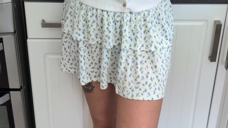 Roo Smith: Зрадлива дружина трахається з сусідом