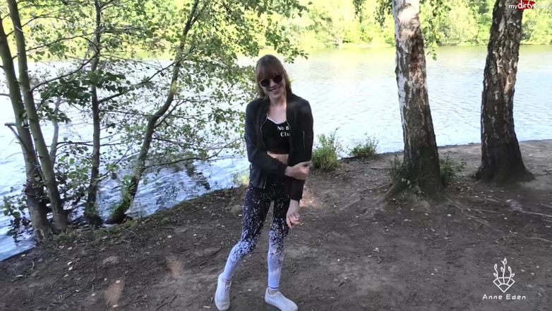 Anne Eden: Mädchentag eskaliert beim fick im freien!