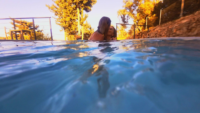 Alice Maze: Julia North Meets Her Friend Alice in the Swimming Pool