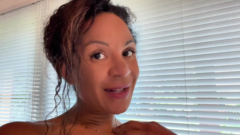 Miss Fluo: Sedět nečinně. Jsem v Charge Tonight Bez dotyku Edging