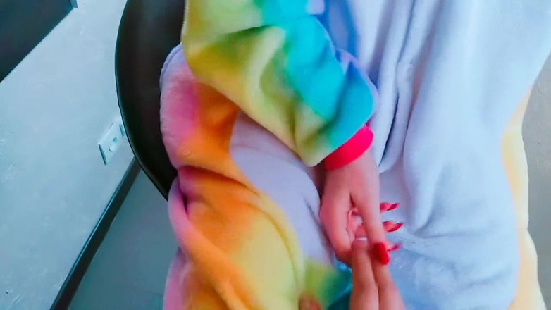 Taboo Room: सौतेली बहन मुझे जरूरत पड़ने पर अपने शरीर को छूने देती है