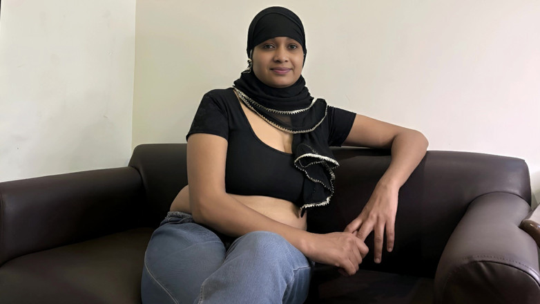 FantacyCouple: Knullade styvsyster muslimsk vän när hon kom hem