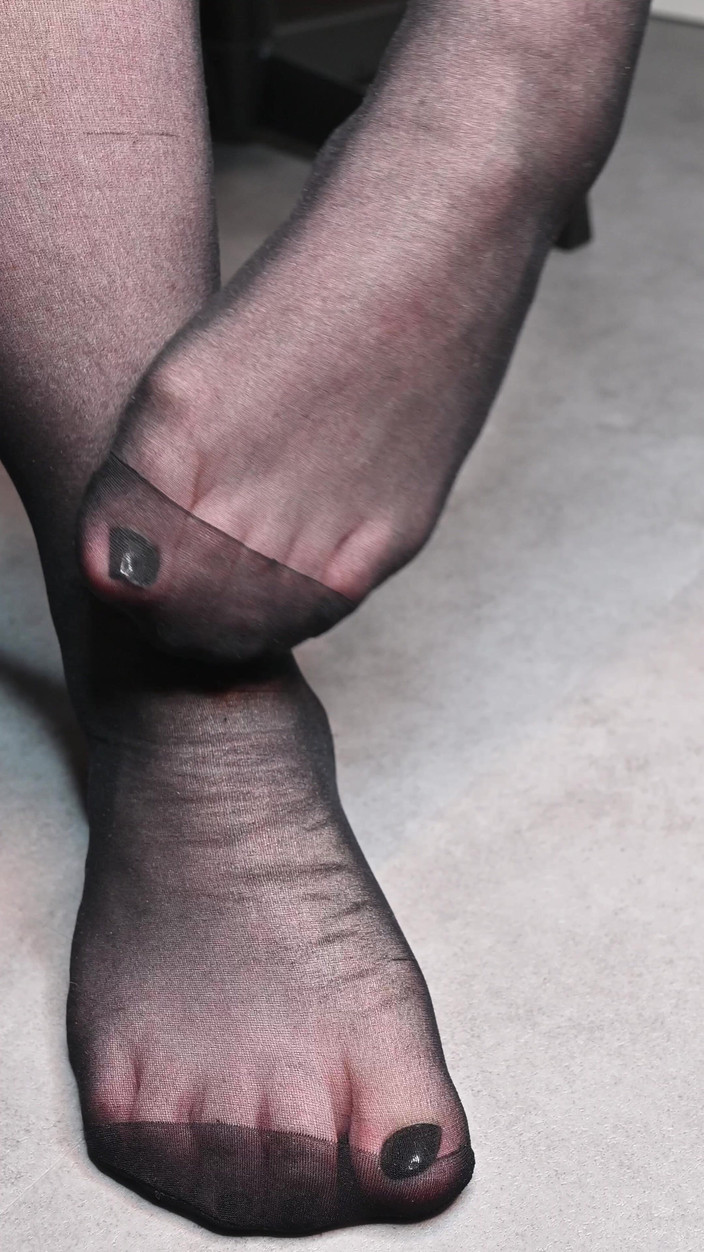 Sexyskyfeet: ASMR 나일론 발이 매우 편안하고 동시에 욕구를 자극합니다 4K 나일론 발 유출