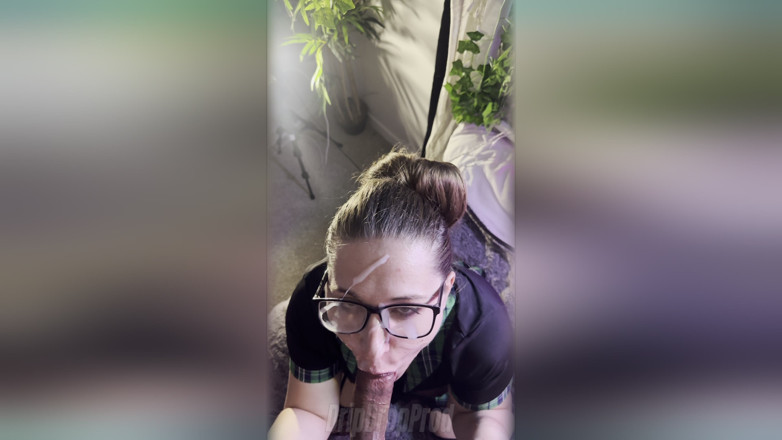 DripDrop Productions: V Zákulisí!! Paní Kay Lee Tě Saje, Dokud Ona Dojí...