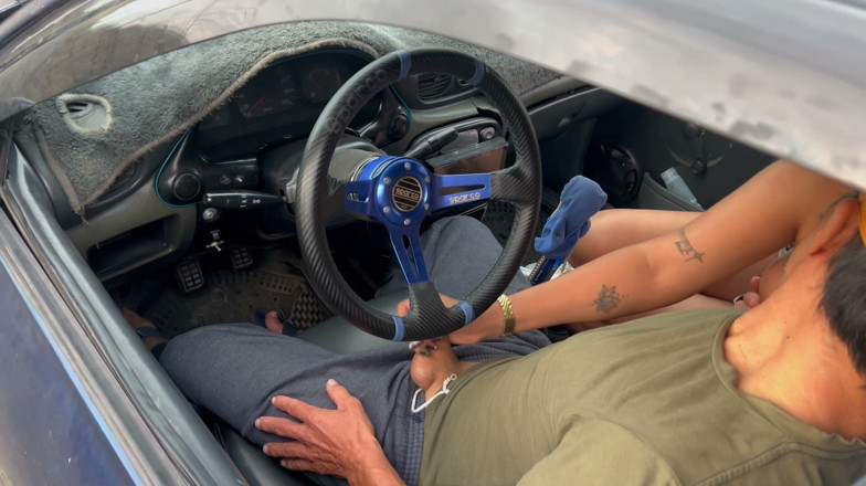 Lady: Big-assed Stepdaughter Has Sex in the Car with Her Stepfather