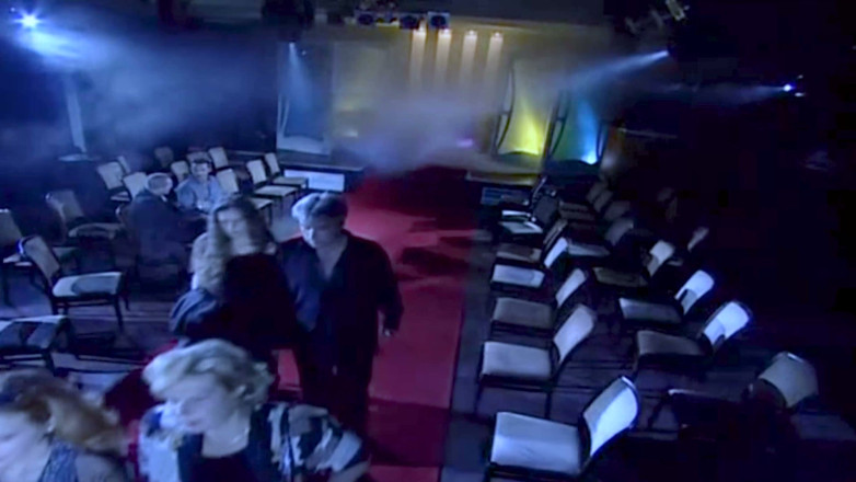 Antonio Adamo Film: Milan Fashion Week - model fickt produzenten hinter den kulissen