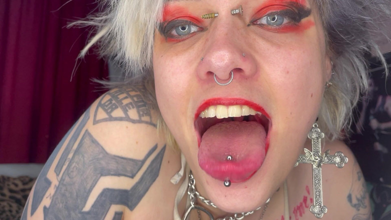 Glitterqueen1999: Prohlídka ústa červená rtěnka gotická dívka