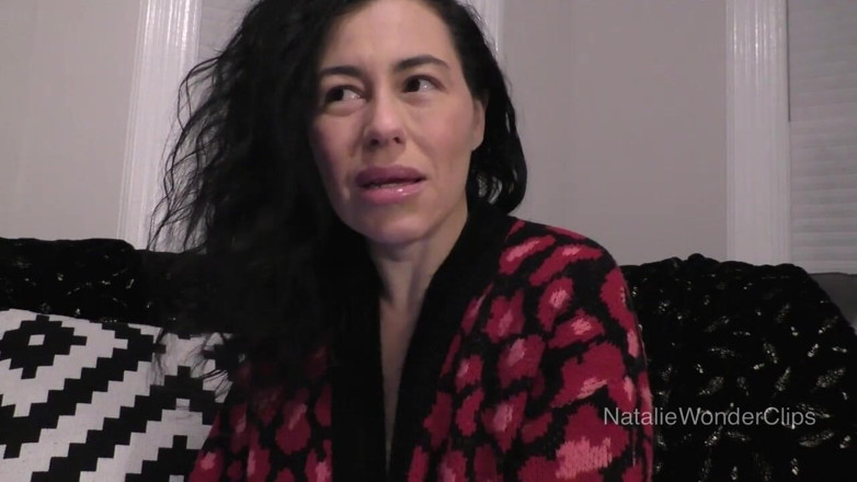 Natalie Wonder: Üvey erkek kardeşin yarağın klanımızdaki tüm kadınları tatmin edecek kadar...