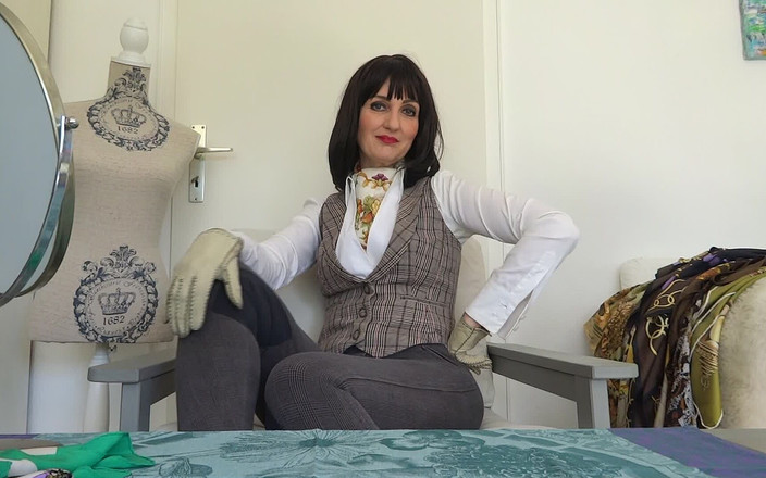 Lady Victoria Valente: Dzisiaj pokażę ci, jak związać Ascot Cravat