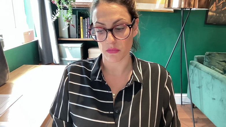 Countess diamond: 残酷的银行经理