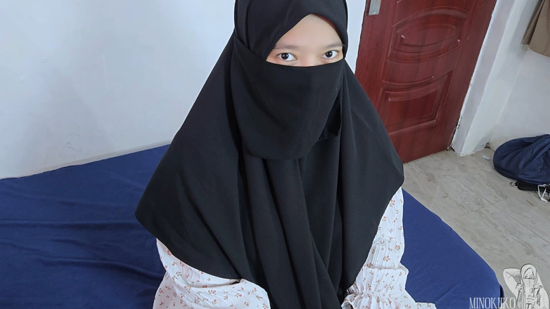Minokiiko: Regierungsbeamter fickt einsame asiatische niqab-frau, wenn sie zu hause umfrage...