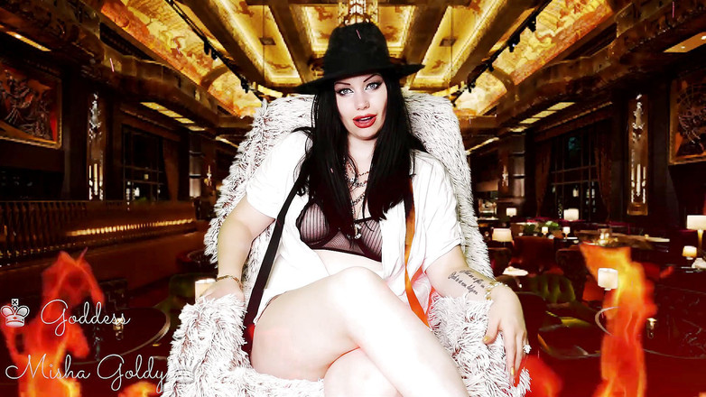 Goddess Misha Goldy: Sii il mio pagliaccio! Succhiami un cazzo anche se sei...