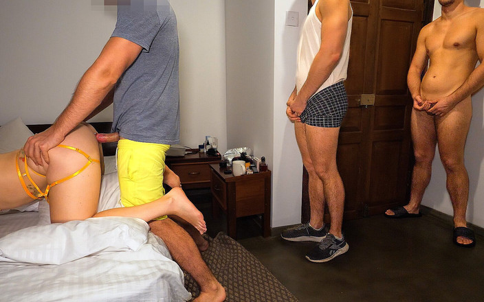 ProgrammersWife: Am permis 2 fani să mă aplece - soțul meu a așteptat...