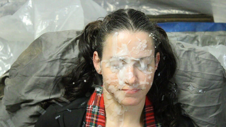 Dirty Dees: अधिक घर का बना बुकाके और चेहरे का विनाश