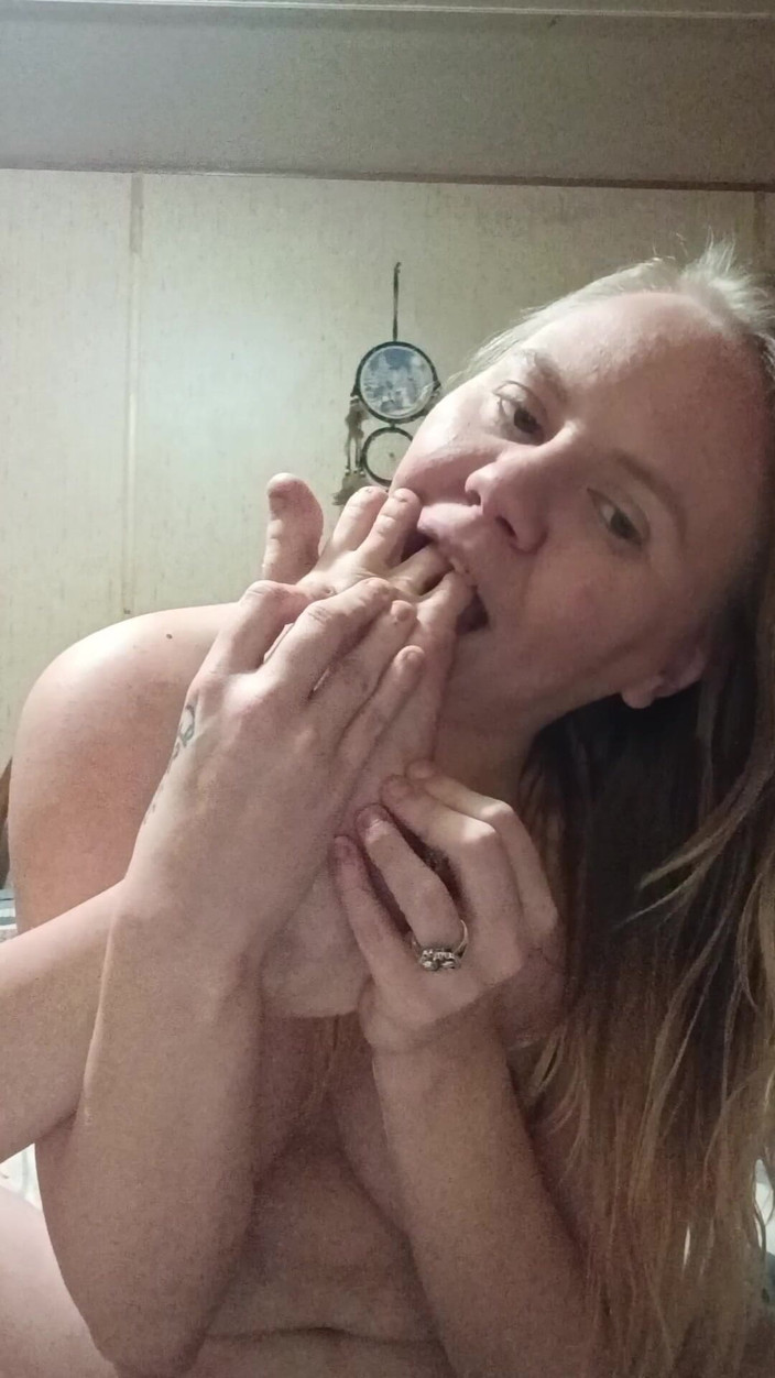 JolisaXXX: Video piedi nudi