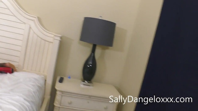 Sally D'Angelo: The cockbroker