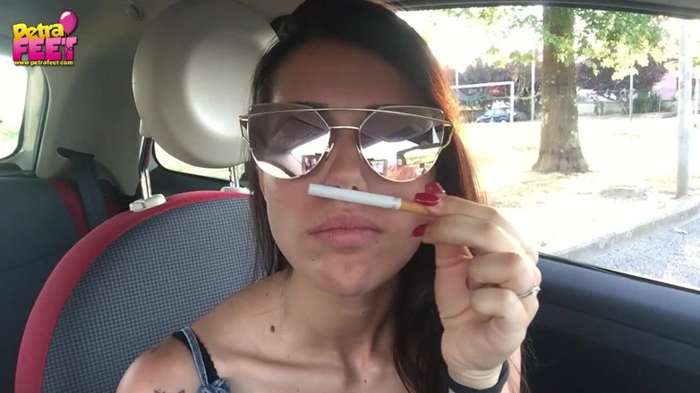 Smokin Fetish: Cute teen Petra smoking in the car