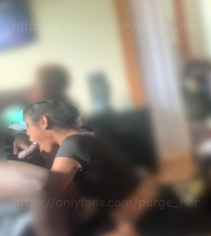 Purge_her: O marido a pegou chupando meu pau
