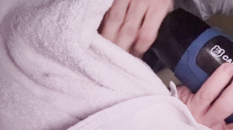 NOTTHEAVERAGESTUD: 3연속 캠 토이