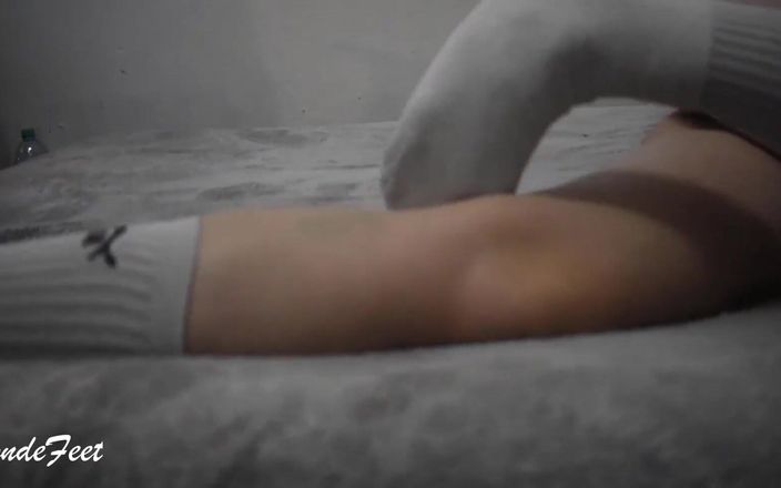 Miley Grey: Uzun çoraplı seksi sarışın, bunu görmelisin - miley grey
