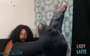 Lady Latte Femdom: Nylon voetaanbidding Joi femdom pov panty overheersing aftrekinstructie zwarte voetfetisj