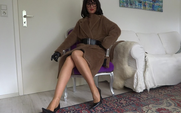 Lady Victoria Valente: Cinture larghe e strette parte 7