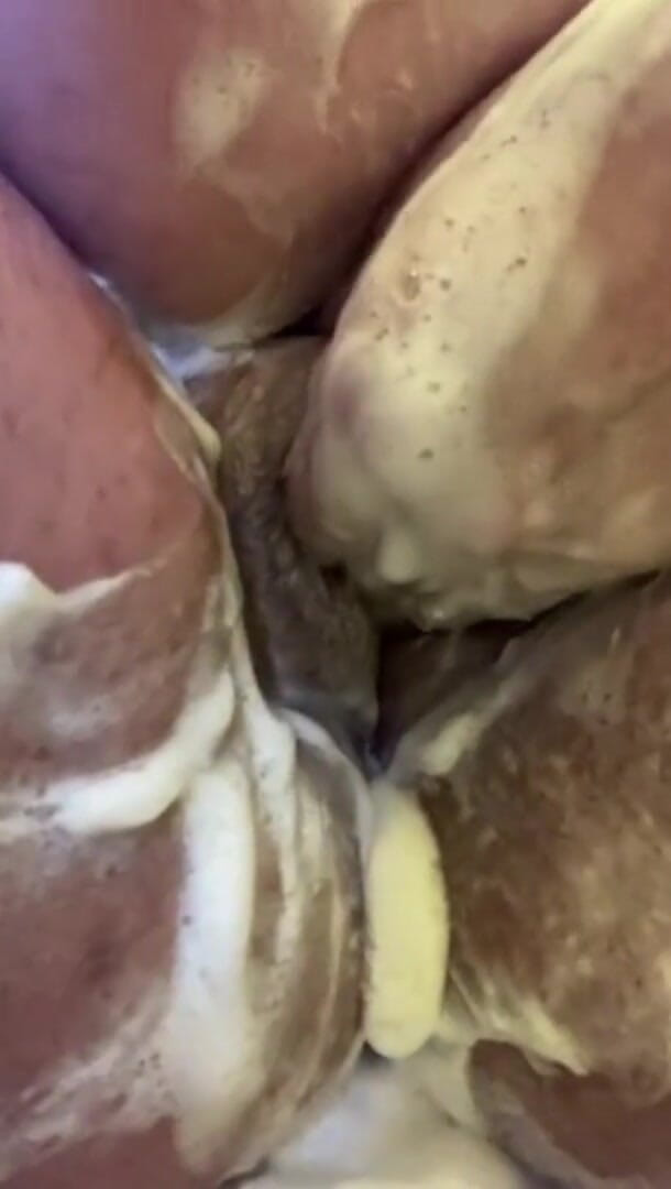 Real homemade BBW BBC porn: Bbwbootyful - cerere distractivă care îmi scutură coapsele mari și se joacă cu...
